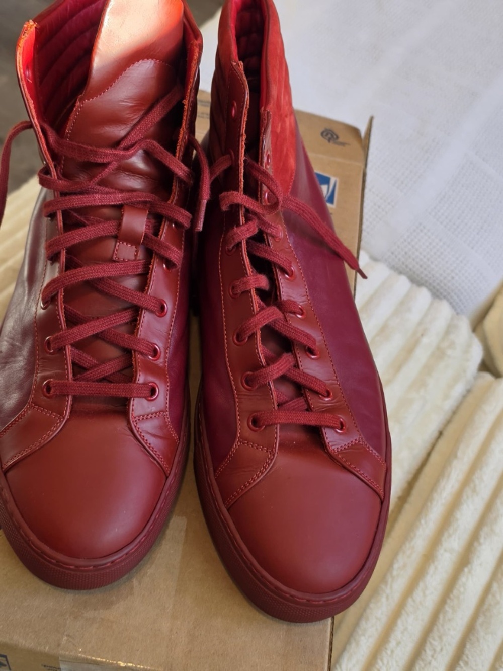 Common Projects Red Hi-Sneaker - Picture 5 of 5
